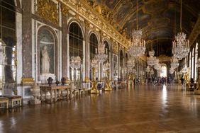 palace of versailles hall of mirrors example of french baroque architecture