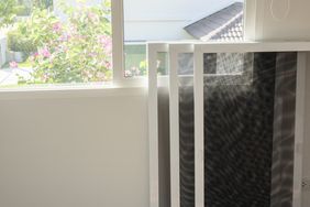 window screen removal in home