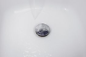 bathtub drain stopper with water