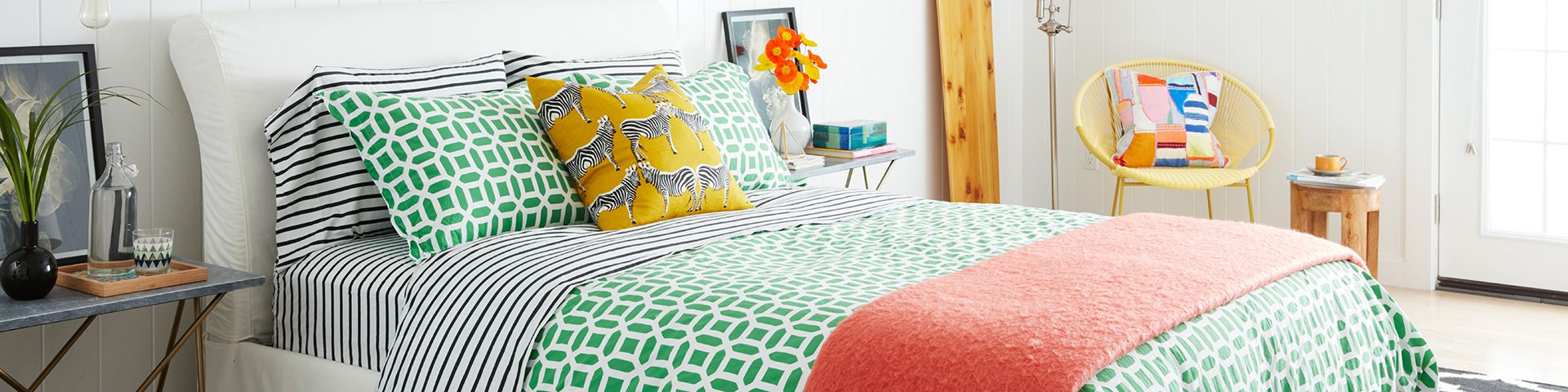 green and stripes bedroom